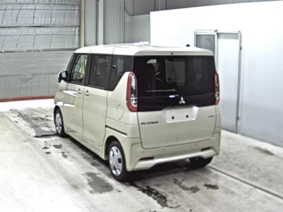 Mitsubishi eK X Space