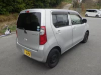 Suzuki WAGON R лот № 1823 оценка 3.5  с аукциона в Японии 4