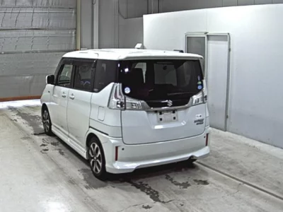 Suzuki Solio