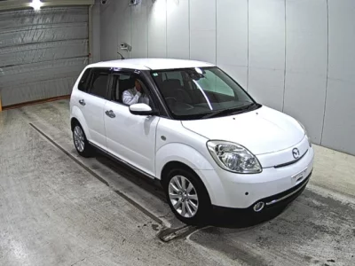 Mazda Verisa