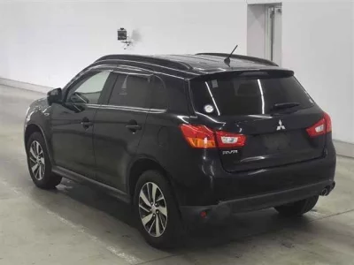 Mitsubishi RVR