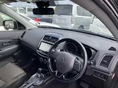 Mitsubishi RVR