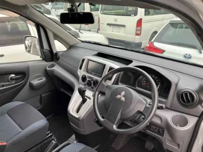 Mitsubishi Delica D:3