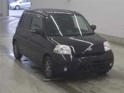 Daihatsu Esse