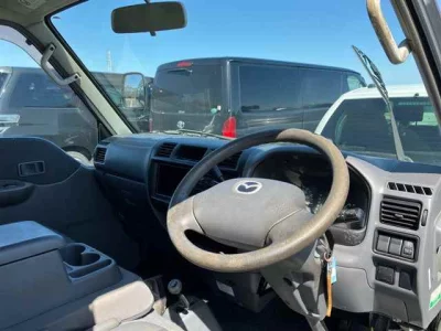 Mazda Bongo Van