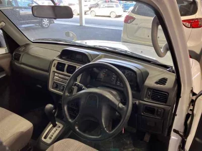 Mitsubishi Pajero iO