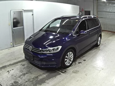 Volkswagen GOLF TOURAN  с аукциона в Японии