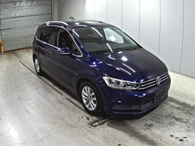 Volkswagen GOLF TOURAN  с аукциона в Японии