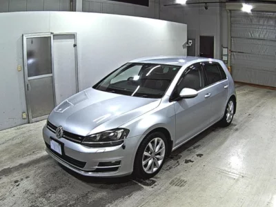 Volkswagen Golf  с аукциона в Японии
