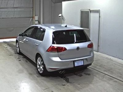 Volkswagen Golf  с аукциона в Японии