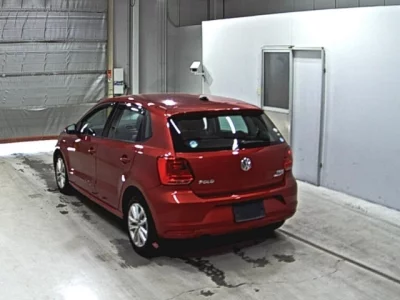 Volkswagen Polo  с аукциона в Японии