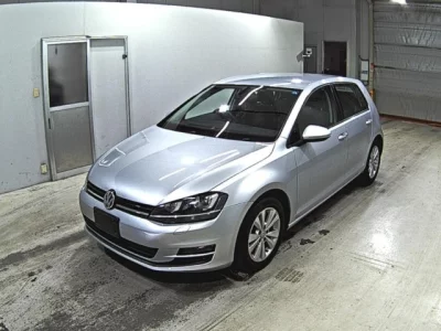 Volkswagen Golf  с аукциона в Японии
