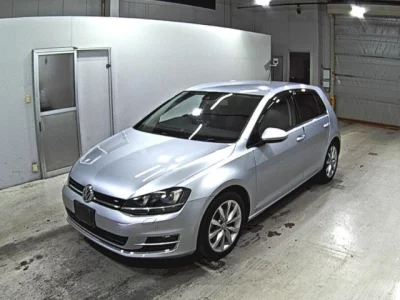Volkswagen Golf  с аукциона в Японии