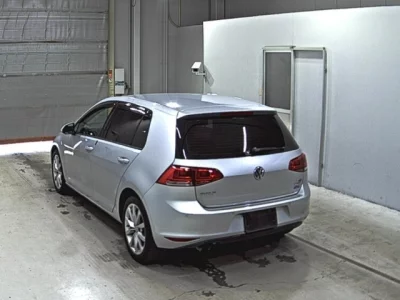 Volkswagen Golf  с аукциона в Японии