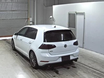 Volkswagen Golf  с аукциона в Японии
