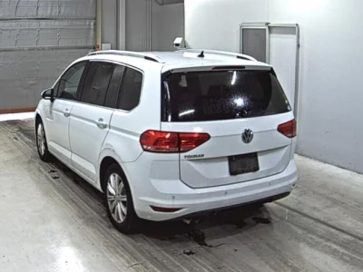 Volkswagen GOLF TOURAN  с аукциона в Японии