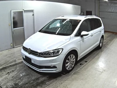 Volkswagen GOLF TOURAN  с аукциона в Японии
