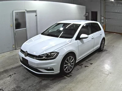 Volkswagen Golf  с аукциона в Японии