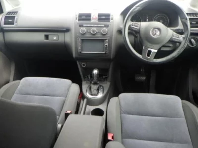 Volkswagen GOLF TOURAN  с аукциона в Японии