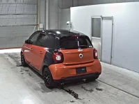 Smart FORFOUR лот № 1118 оценка 4.5  с аукциона в Японии 1