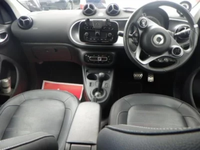 Smart FORFOUR  с аукциона в Японии