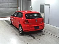 Volkswagen Polo лот № 1366 оценка 3.5  с аукциона в Японии 1