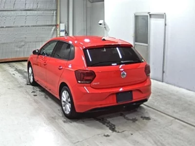 Volkswagen Polo  с аукциона в Японии