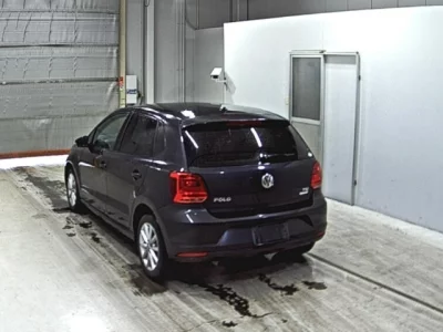Volkswagen Polo  с аукциона в Японии