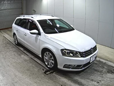 Volkswagen PASSAT VARIANT  с аукциона в Японии