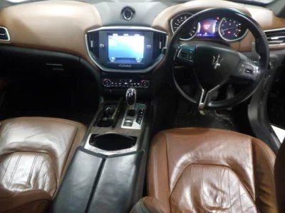 Maserati GHIBLI  с аукциона в Японии