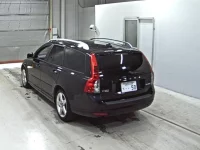 Volvo V50 лот № 9423 оценка 3.5  с аукциона в Японии 1