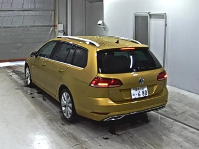 Volkswagen GOLF VARIANT  с аукциона в Японии