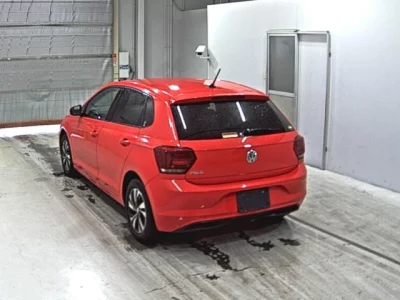 Volkswagen Polo  с аукциона в Японии