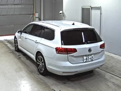 Volkswagen PASSAT VARIANT  с аукциона в Японии