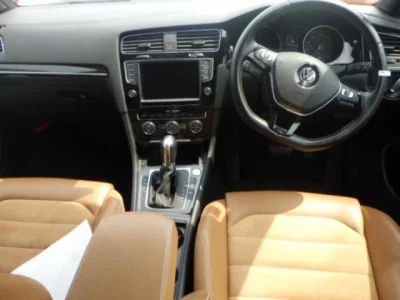 Volkswagen Golf  с аукциона в Японии