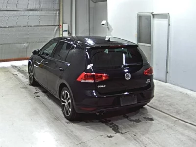 Volkswagen Golf  с аукциона в Японии