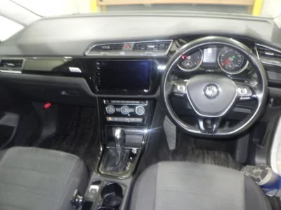 Volkswagen GOLF TOURAN  с аукциона в Японии