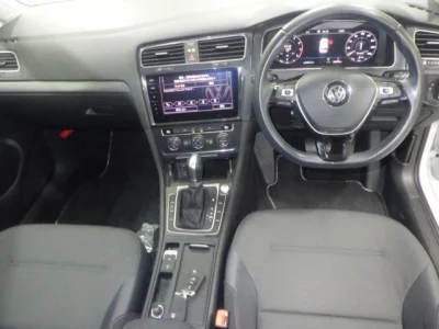 Volkswagen Golf  с аукциона в Японии