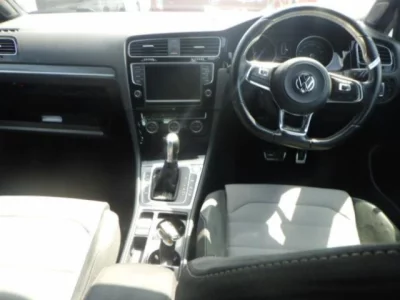 Volkswagen GOLF VARIANT  с аукциона в Японии