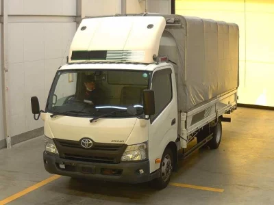 Toyota DYNA  с аукциона в Японии