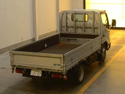 Toyota DYNA  с аукциона в Японии