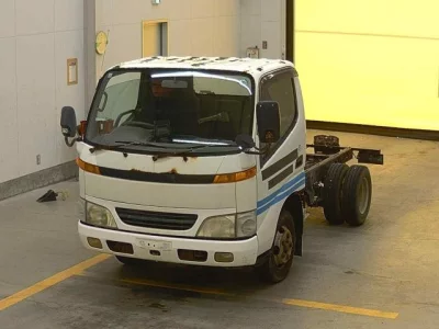 Toyota DYNA  с аукциона в Японии