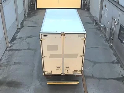 Toyota DYNA  с аукциона в Японии