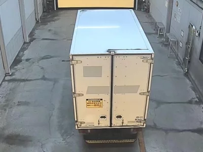 Toyota DYNA  с аукциона в Японии