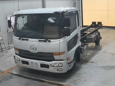 Nissan CONDOR