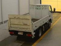 Toyota DYNA лот № 1264 оценка RB  с аукциона в Японии 1