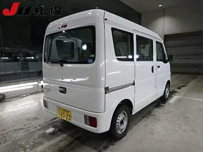 Mitsubishi Minicab Van