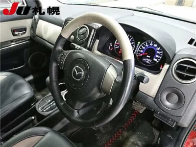 Mazda Verisa