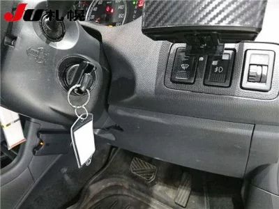 Suzuki SWIFT  с аукциона в Японии