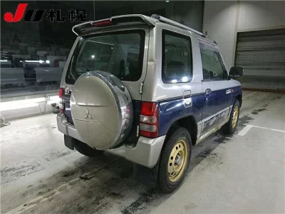 Mitsubishi Pajero Mini